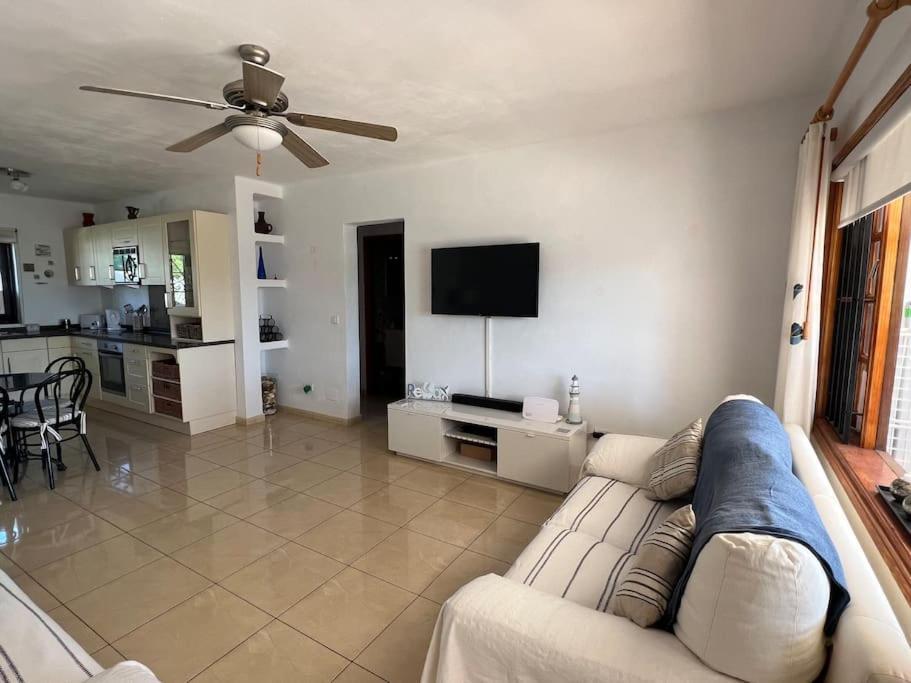 Casa Mo, 2 Bedroom Apartment Close To The Beach Puerto del Carmen  Bagian luar foto