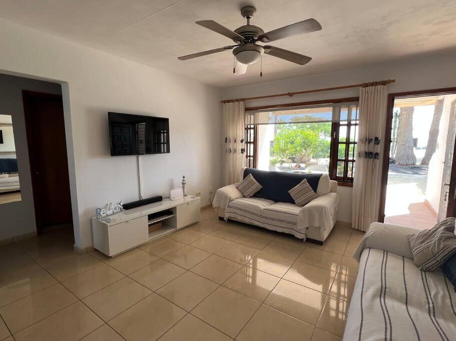Casa Mo, 2 Bedroom Apartment Close To The Beach Puerto del Carmen  Bagian luar foto