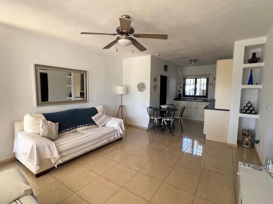 Casa Mo, 2 Bedroom Apartment Close To The Beach Puerto del Carmen  Bagian luar foto